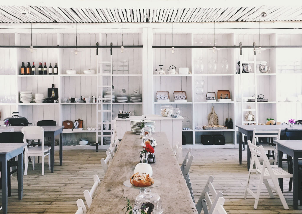 restaurant shelving